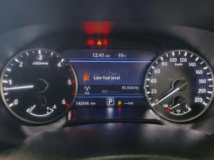 Nissan Navara 2.5DDTI SE Plus automatic D/C - Image 10