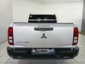 Mitsubishi Triton 2.4DI-D double cab GLS 4x4 auto - Image 5