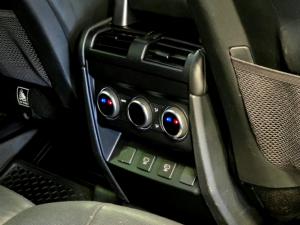 Land Rover Defender 110 D300 X-Dynamic HSE - Image 20