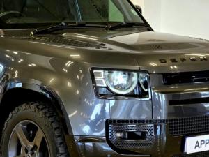 Land Rover Defender 110 D300 X-Dynamic HSE - Image 4