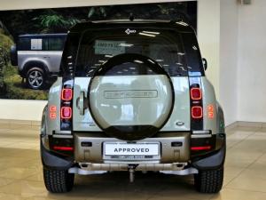 Land Rover Defender 110 D300 X-Dynamic HSE - Image 7