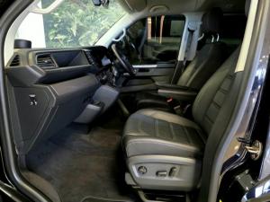 Volkswagen Caravelle 2.0BiTDI Highline 4Motion - Image 11