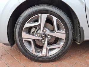 Hyundai Grand i10 1.2 Executive sedan auto - Image 6