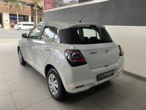 Suzuki Swift 1.2 GL+ manual - Image 10