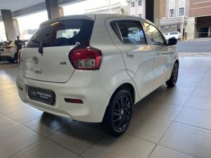 Toyota Vitz 1.0 - Image 10