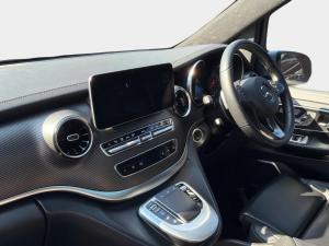 Mercedes-Benz V-Class V300d Exclusive - Image 16