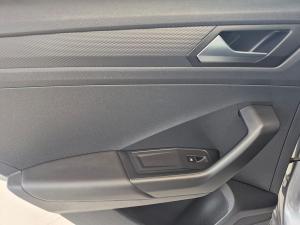 Volkswagen T-Roc 2.0TSI 4Motion Design - Image 24