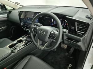 Lexus NX 350h EX - Image 4