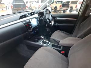 Toyota Hilux 2.8GD-6 double cab Raider auto - Image 7