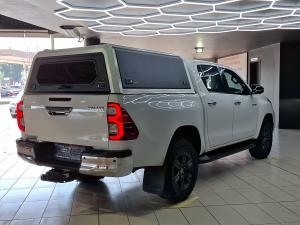 Toyota Hilux 2.8GD-6 double cab Raider auto - Image 2