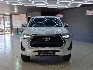 Toyota Hilux 2.8GD-6 double cab Raider auto - Image 4