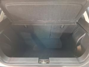 Toyota Starlet Cross 1.5 XS manual - Image 14