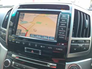 Toyota Land Cruiser 200 4.5D-4D V8 VX - Image 12