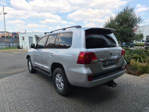 Toyota Land Cruiser 200 4.5D-4D V8 VX - Image 21