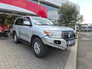 Toyota Land Cruiser 200 4.5D-4D V8 VX - Image 1