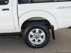 Nissan Hardbody NP300 2.5 TDi 4X4D/C - Image 10