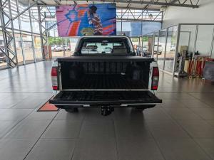 Nissan Hardbody NP300 2.5 TDi 4X4D/C - Image 5
