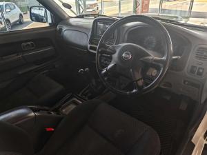 Nissan Hardbody NP300 2.5 TDi 4X4D/C - Image 8