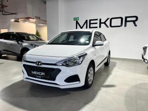 Hyundai i20 1.4 Motion auto - Image 3