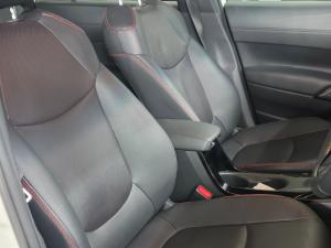Toyota Corolla Cross 1.8 GR-Sport - Image 18