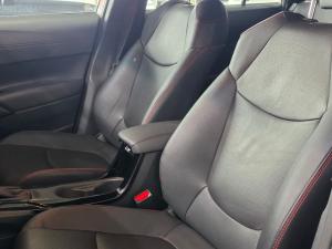 Toyota Corolla Cross 1.8 GR-Sport - Image 19