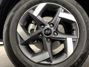 Hyundai Venue 1.0 Tgdi Fluid DCT - Image 17