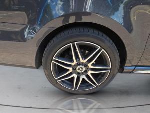 Mercedes-Benz V-Class V300d Avantgarde AMG Line - Image 24
