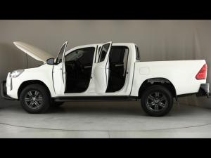 Toyota Hilux 2.4GD-6 double cab 4x4 Raider auto - Image 26