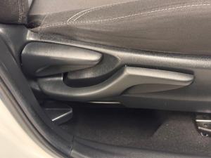 Toyota Yaris 1.0 Pulse - Image 17