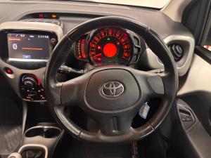Toyota Aygo 1.0 X-Play - Image 8