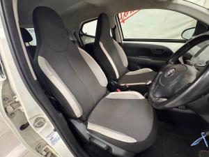 Toyota Aygo 1.0 X-Play - Image 15