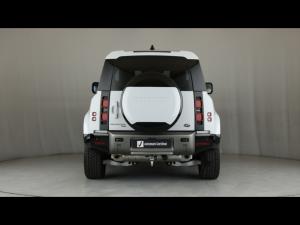 Land Rover Defender 90 D300 X-Dynamic HSE - Image 5