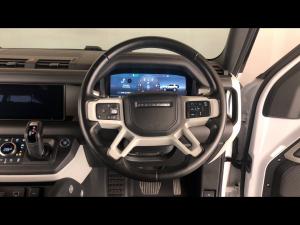 Land Rover Defender 90 D300 X-Dynamic HSE - Image 8