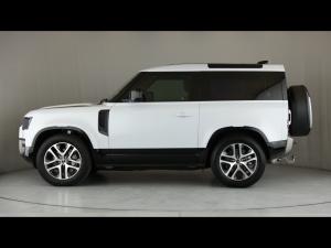 Land Rover Defender 90 D300 X-Dynamic HSE - Image 22