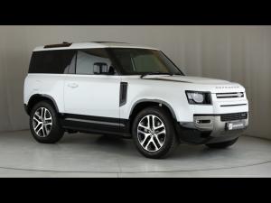 Land Rover Defender 90 D300 X-Dynamic HSE - Image 1