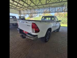Toyota Hilux 2.4GD-6 single cab 4x4 Raider manual - Image 2