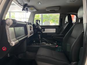 Toyota FJ Cruiser FJ Cruiser - Image 7