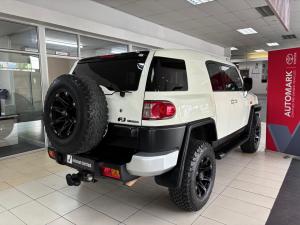 Toyota FJ Cruiser FJ Cruiser - Image 2