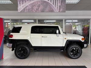 Toyota FJ Cruiser FJ Cruiser - Image 3