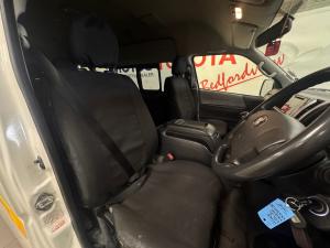 Toyota Hiace 2.5D-4D bus 14-seater GL - Image 15