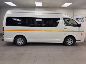 Toyota Hiace 2.5D-4D bus 14-seater GL - Image 3