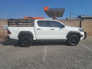 Toyota Hilux 2.8GD-6 double cab 4x4 Legend auto - Image 3