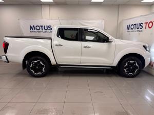 Nissan Navara 2.5DDTi double cab LE Plus - Image 3