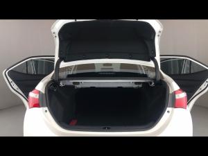 Toyota Corolla Quest 1.8 Prestige auto - Image 13