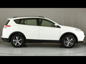 Toyota RAV4 2.0 GX - Image 3