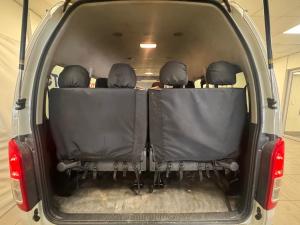 Toyota Hiace 2.5D-4D bus 14-seater GL - Image 17
