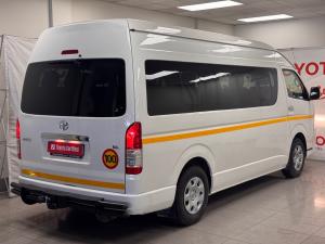 Toyota Hiace 2.5D-4D bus 14-seater GL - Image 2