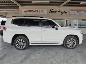 Toyota Land Cruiser 300 3.3D ZX - Image 3