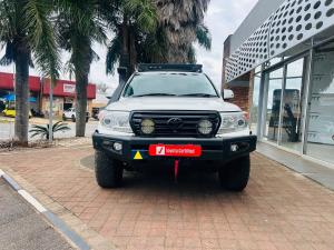 Toyota Land Cruiser 200 4.5D-4D V8 VX - Image 4