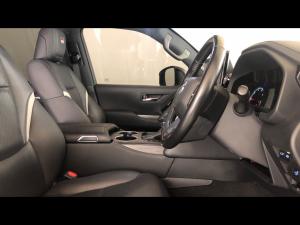Toyota Land Cruiser 300 3.3D GR-Sport - Image 10
